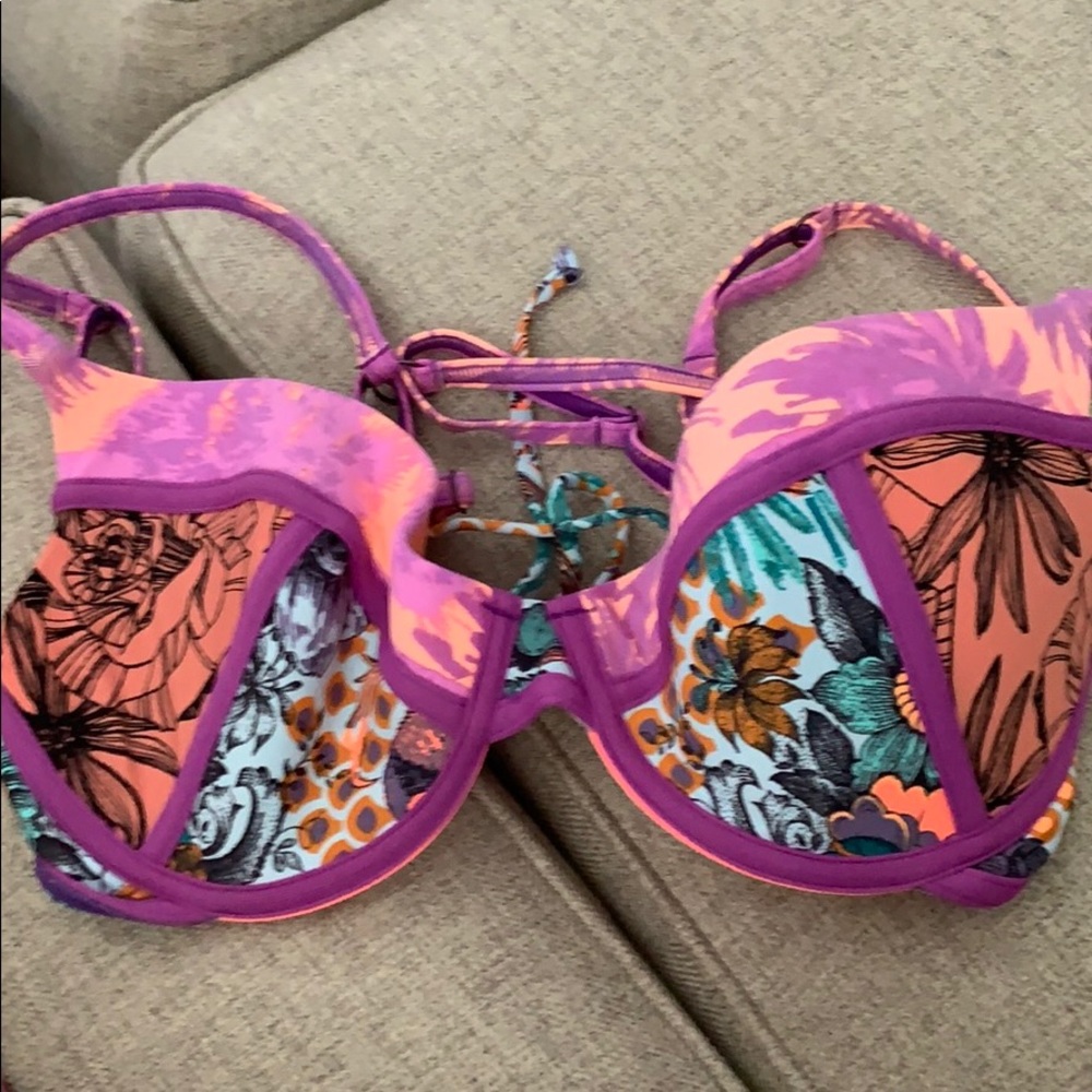 XL Maaji Coral and purple TOP
